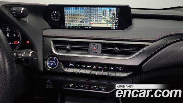 Лексус UX250h 2021 — миниатюра 14