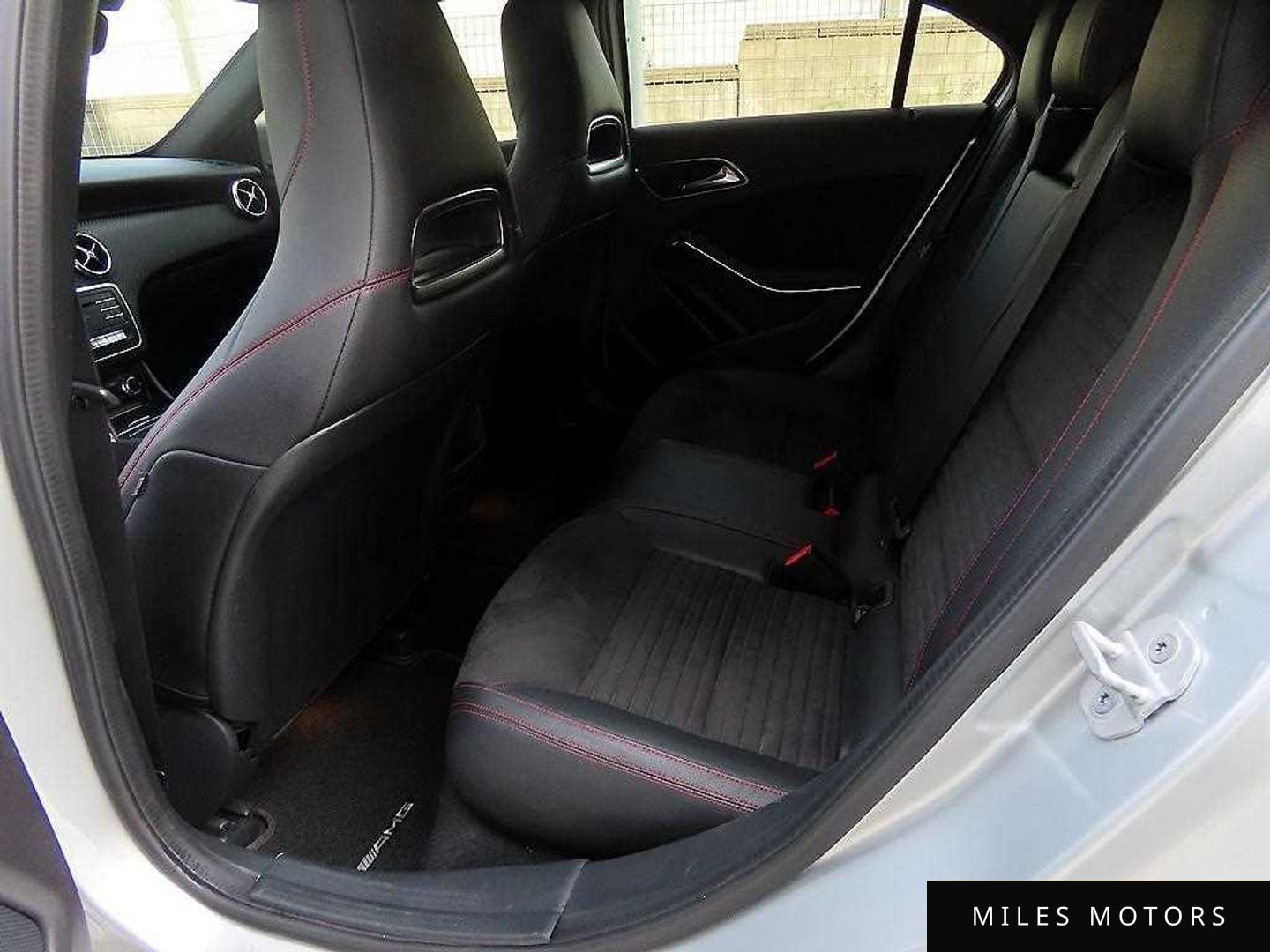 Mercedes-Benz A-Class W176 2018 — миниатюра 6