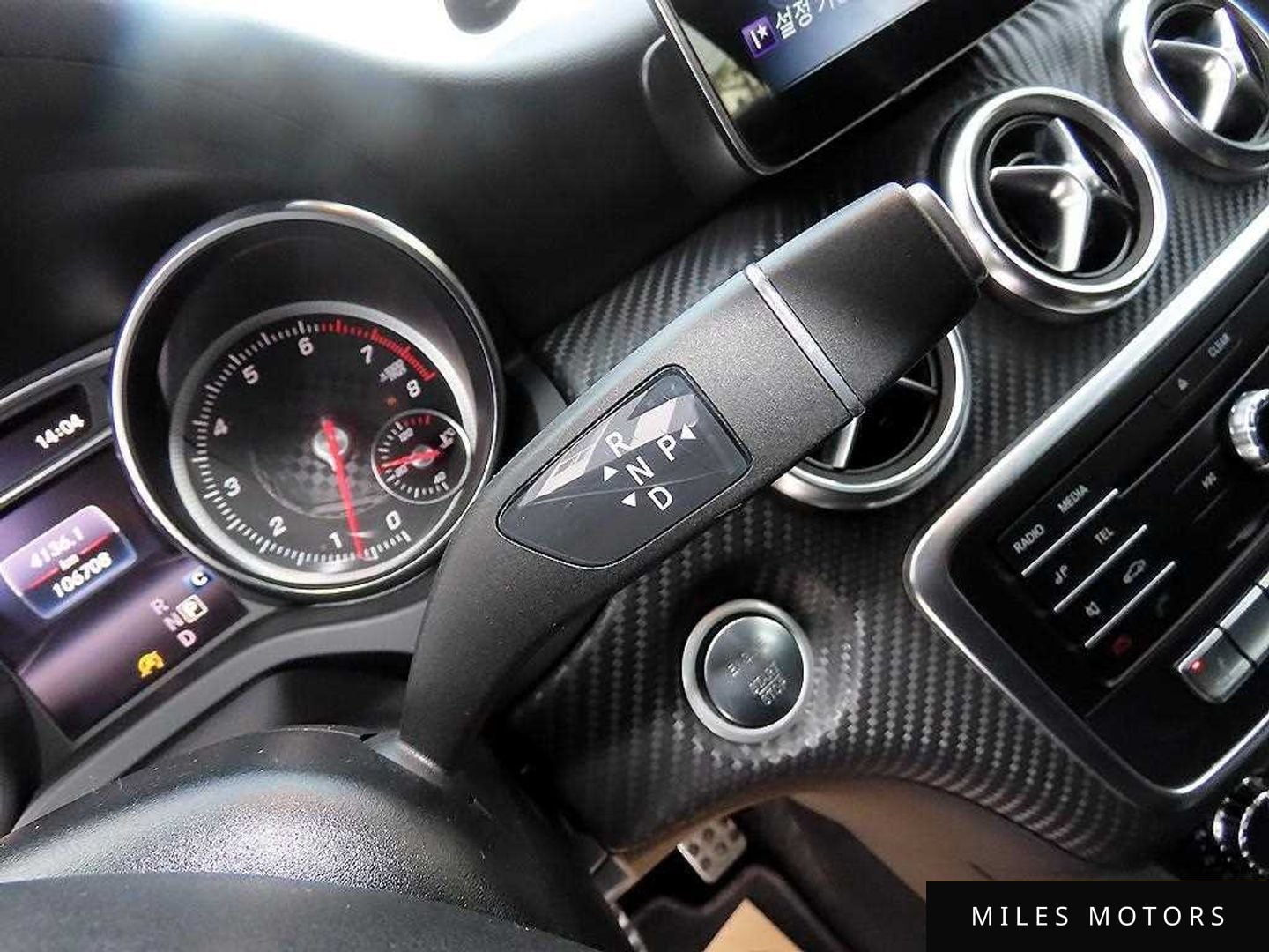 Mercedes-Benz A-Class W176 2018 — миниатюра 10