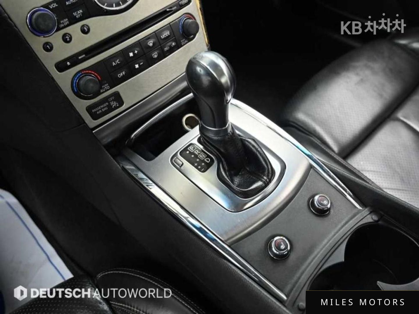Infiniti G37 2010 — миниатюра 9