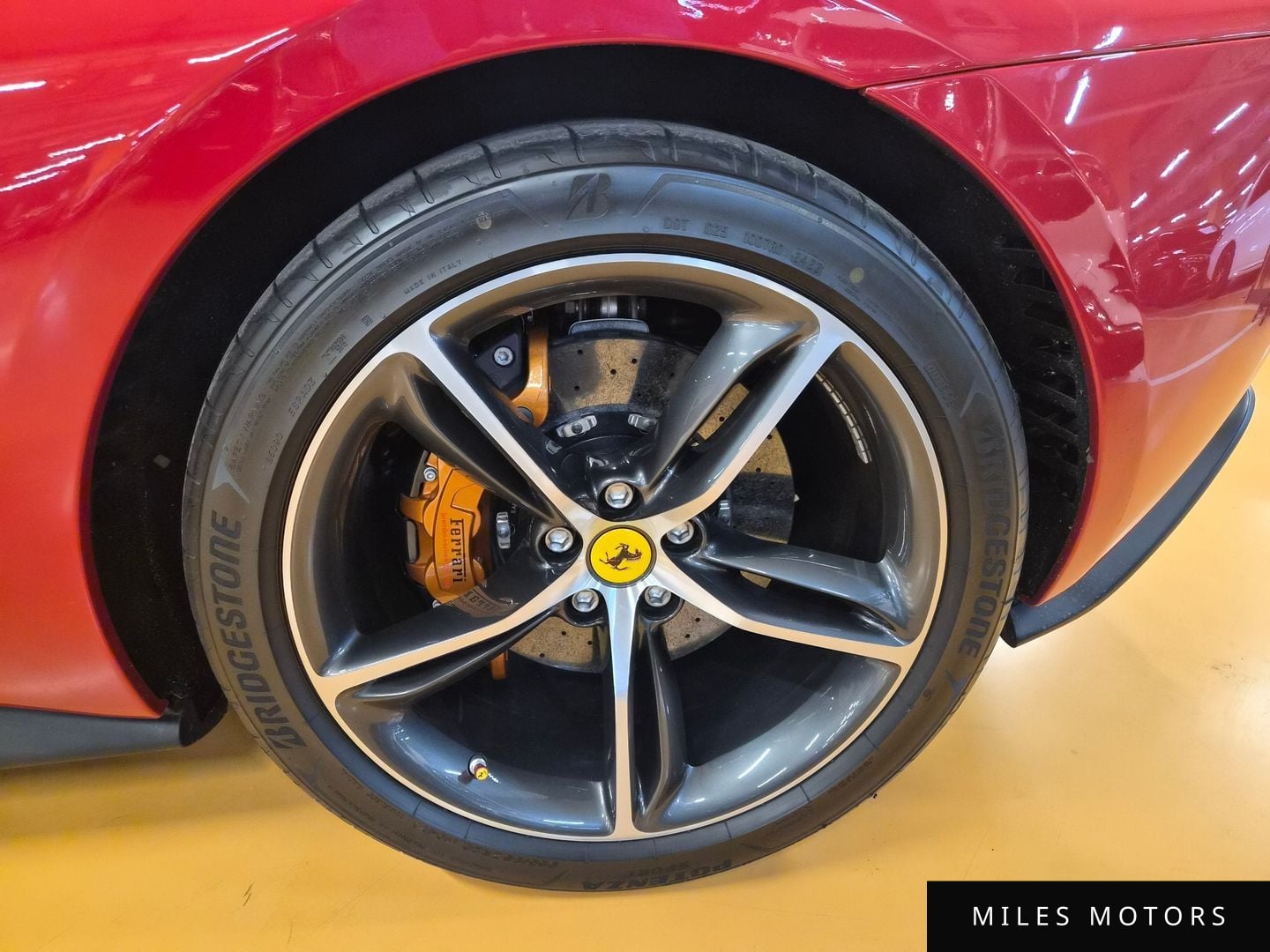 Ferrari 296 GTB 2024 — миниатюра 20