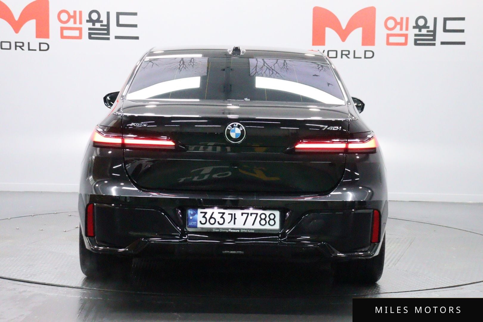 BMW 7 Series (G70) 2024 — миниатюра 3