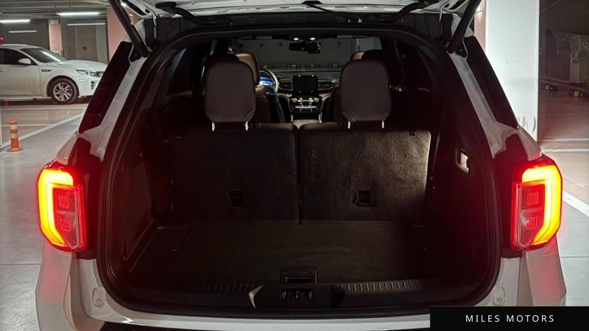 Ford Explorer 2022 — миниатюра 10