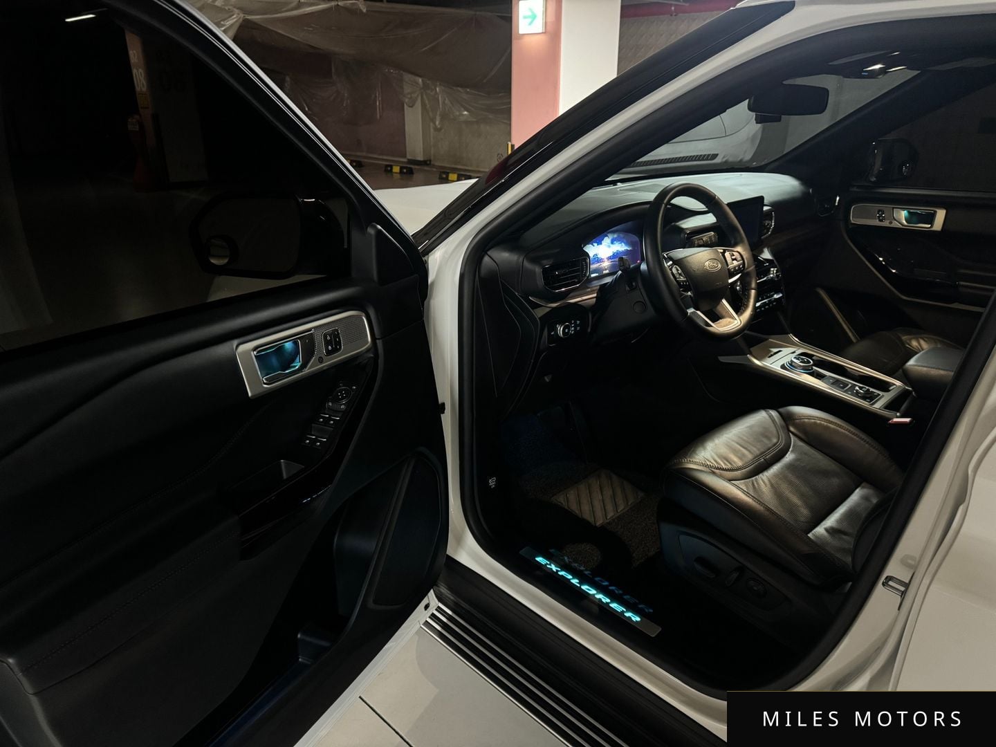 Ford Explorer 2022 — миниатюра 12