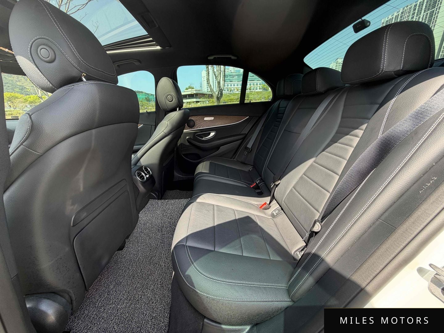 Mercedes-Benz E-Class W213 2021 — миниатюра 11