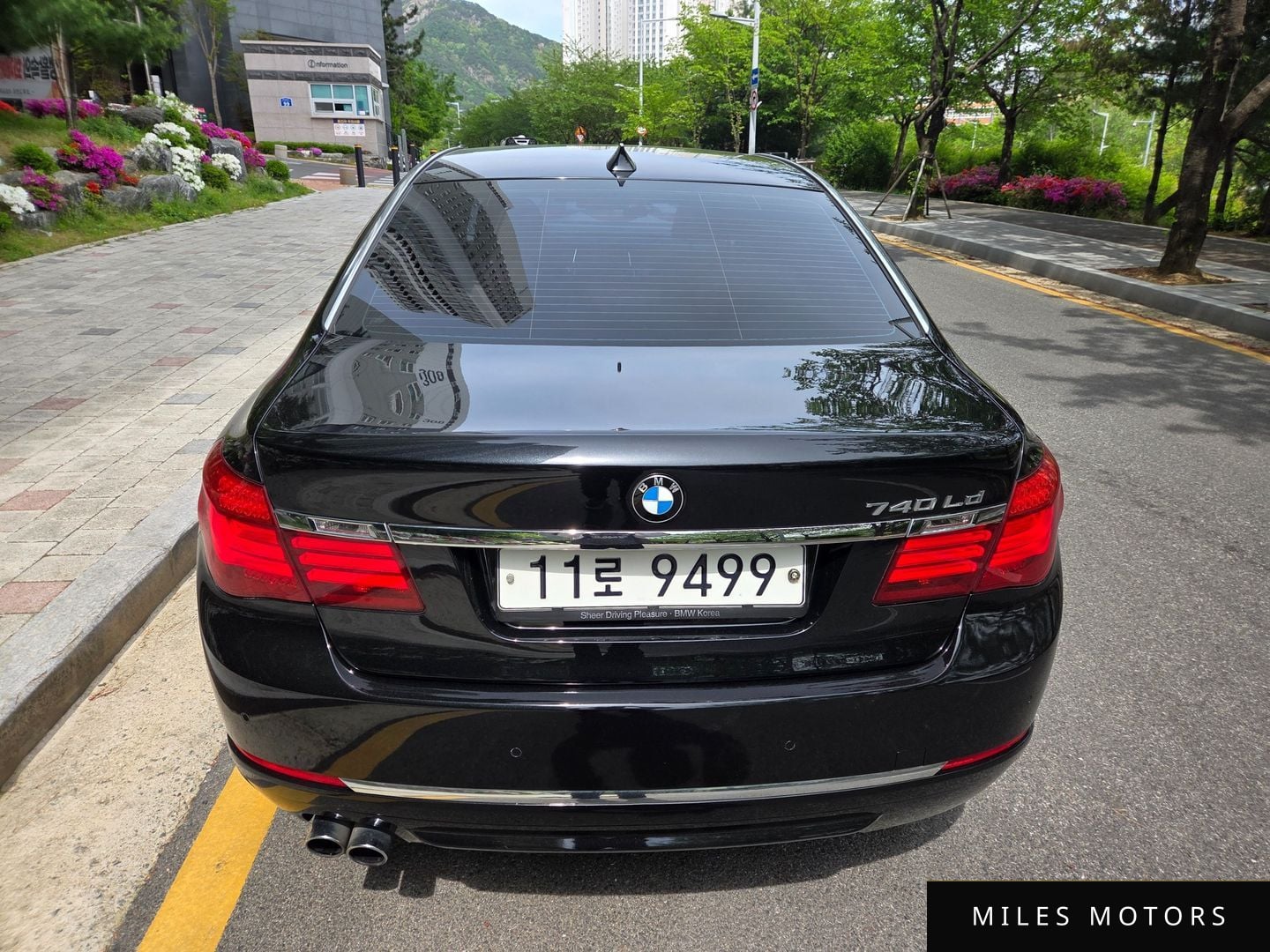 BMW 7 Series (F01) 2015 — миниатюра 4