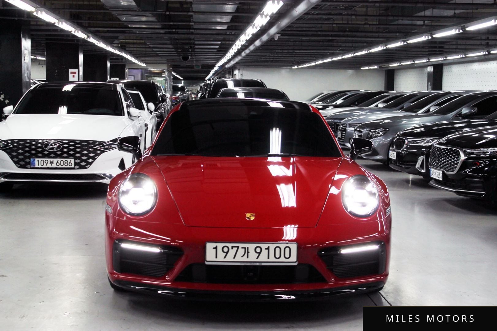 Porsche 911 (992) 2023 — миниатюра 2