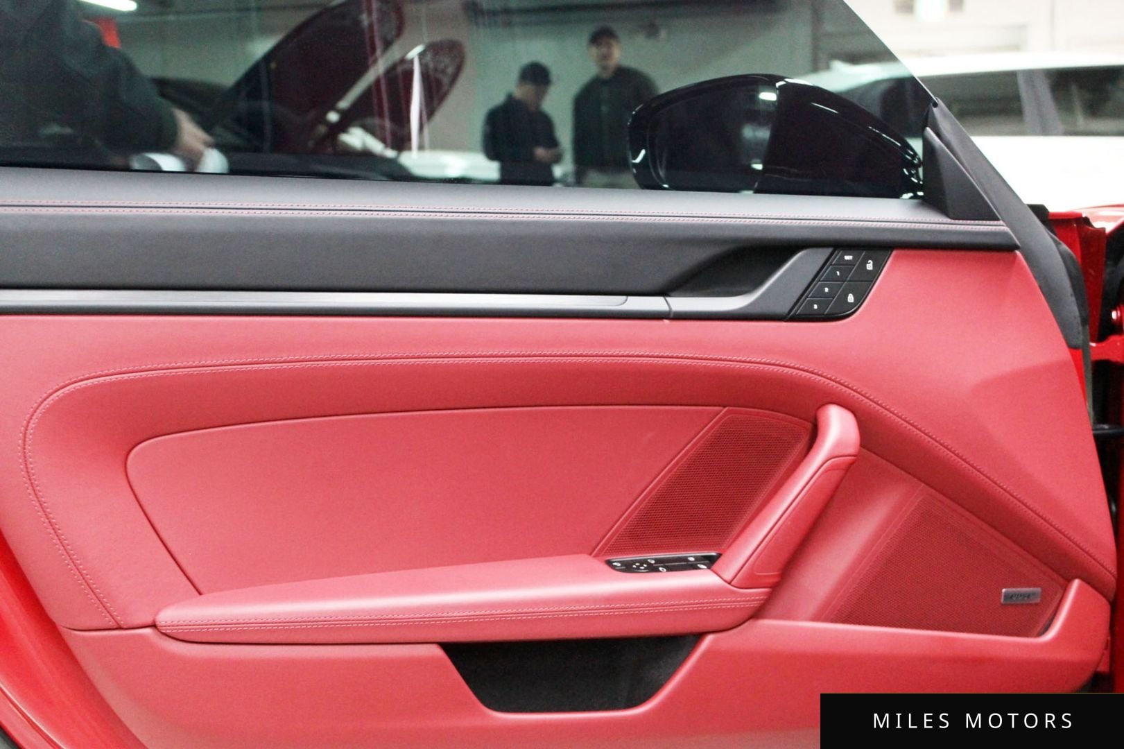 Porsche 911 (992) 2023 — миниатюра 7