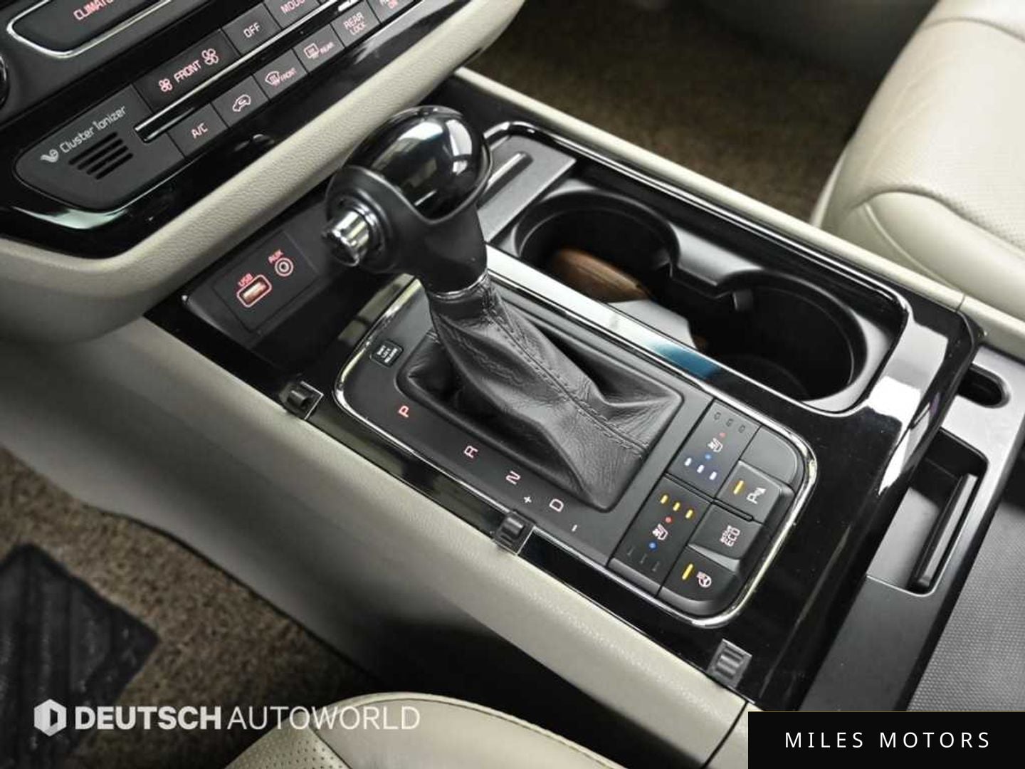 Kia Canival 2016 — миниатюра 9