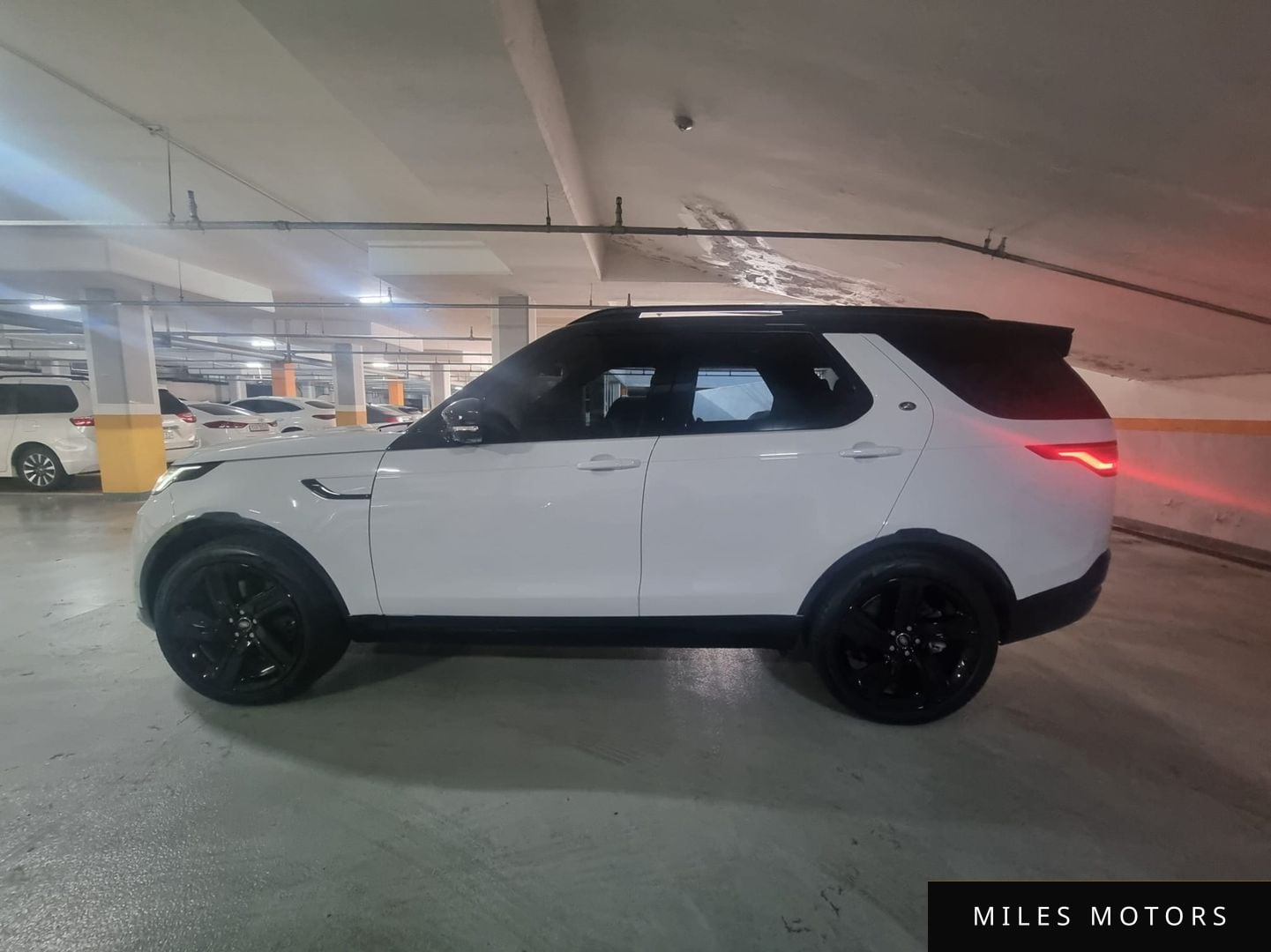 Land Rover Discovery 2025 — миниатюра 7