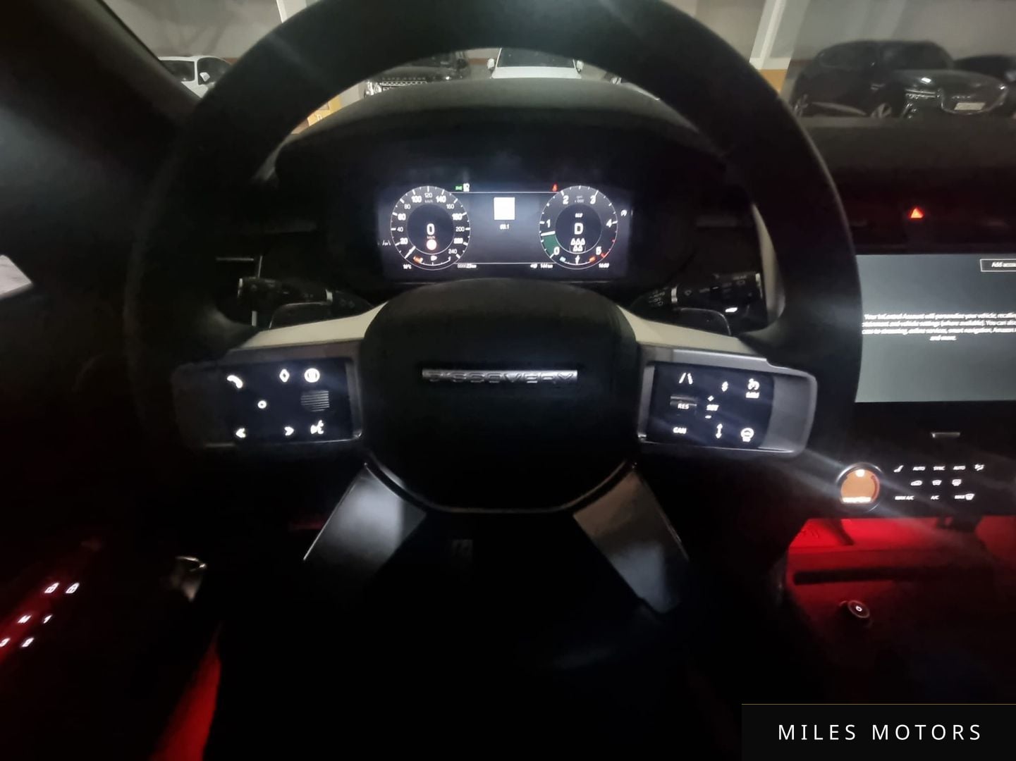 Land Rover Discovery 2025 — миниатюра 9