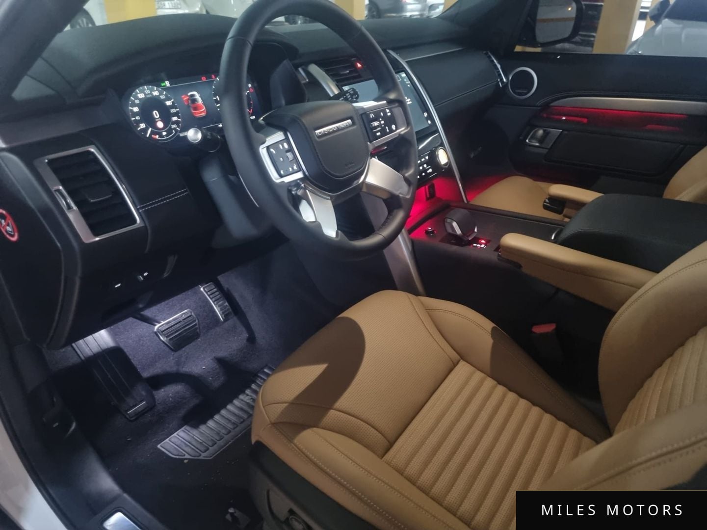 Land Rover Discovery 2025 — миниатюра 12