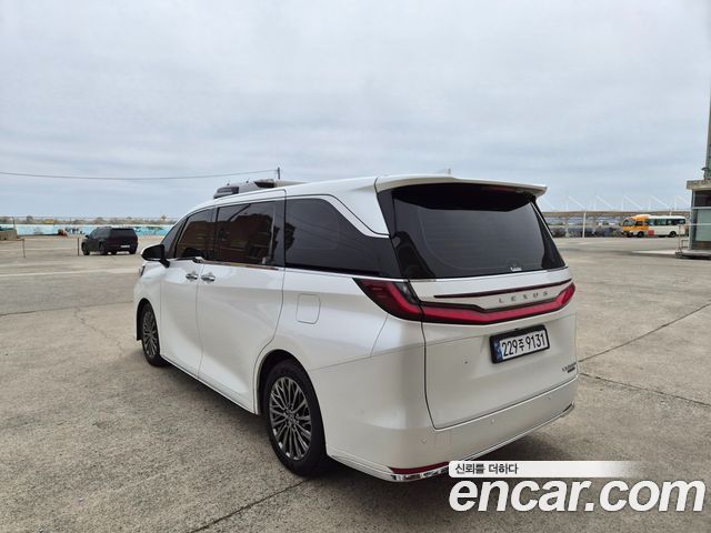 Лексус LM 2025 — миниатюра 4