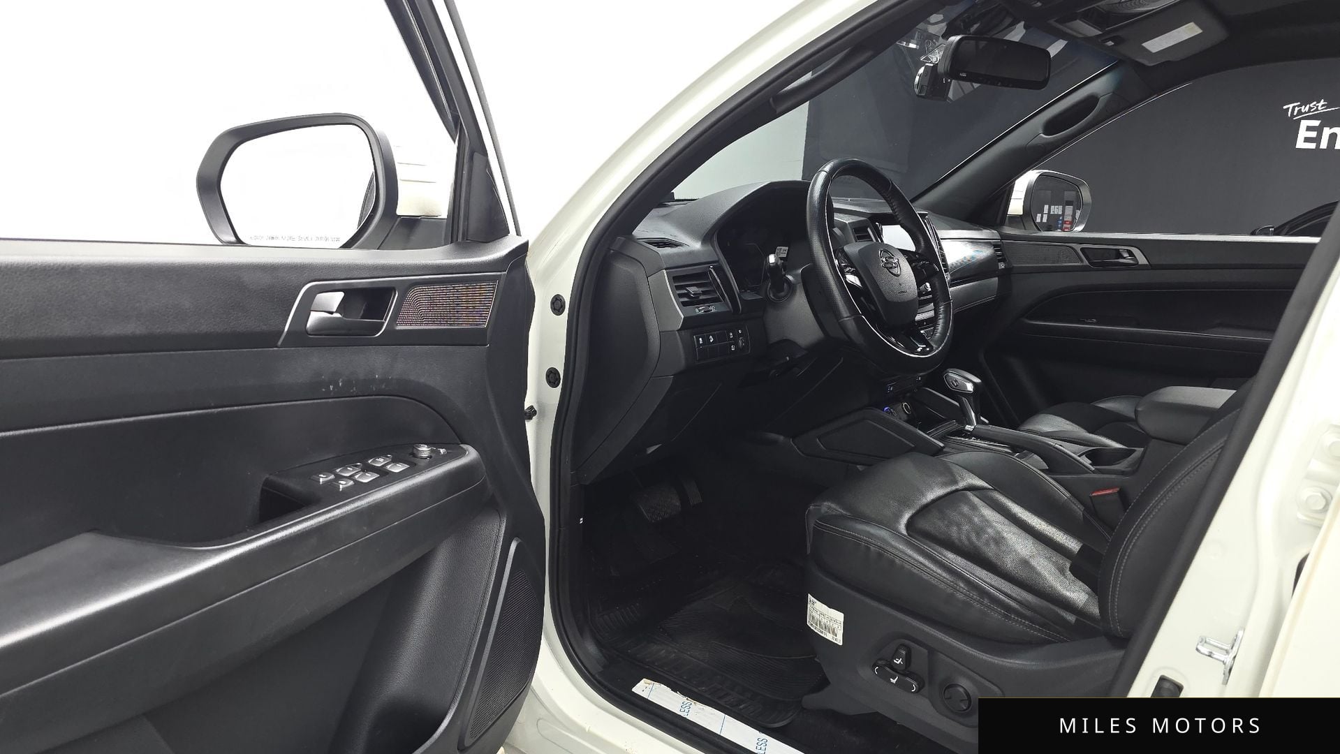KG Mobility Rexton 2022 — миниатюра 17