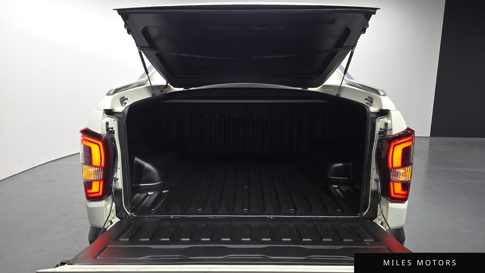 KG Mobility Rexton 2022 — миниатюра 26