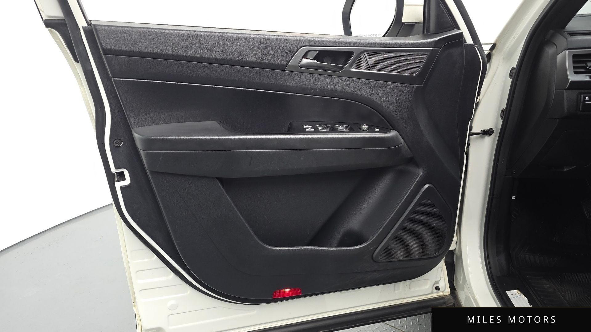 KG Mobility Rexton 2022 — миниатюра 14