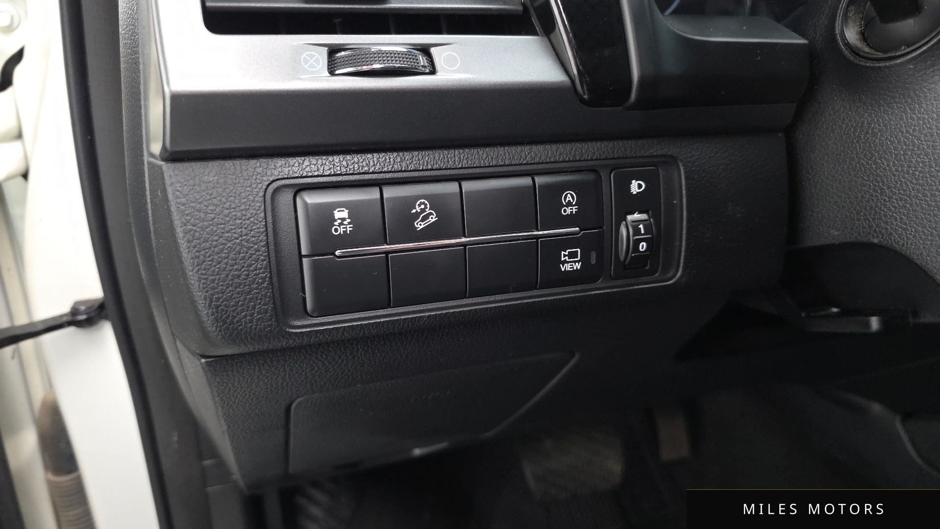 KG Mobility Rexton 2022 — миниатюра 29