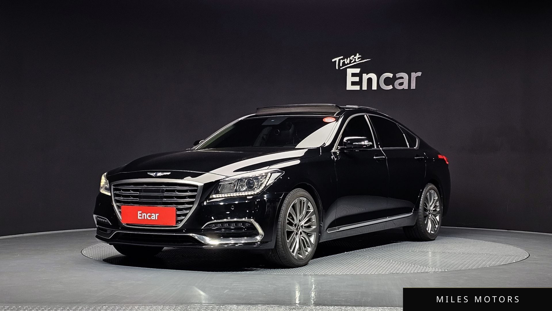 Genesis G80 2017 — фото 1 из 12