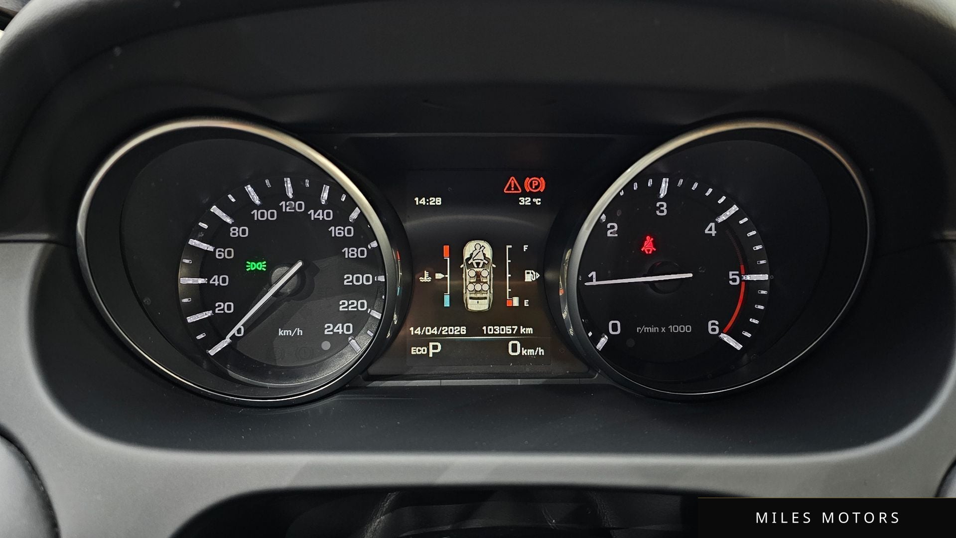 Land Rover Discovery Sport 2016 — миниатюра 8