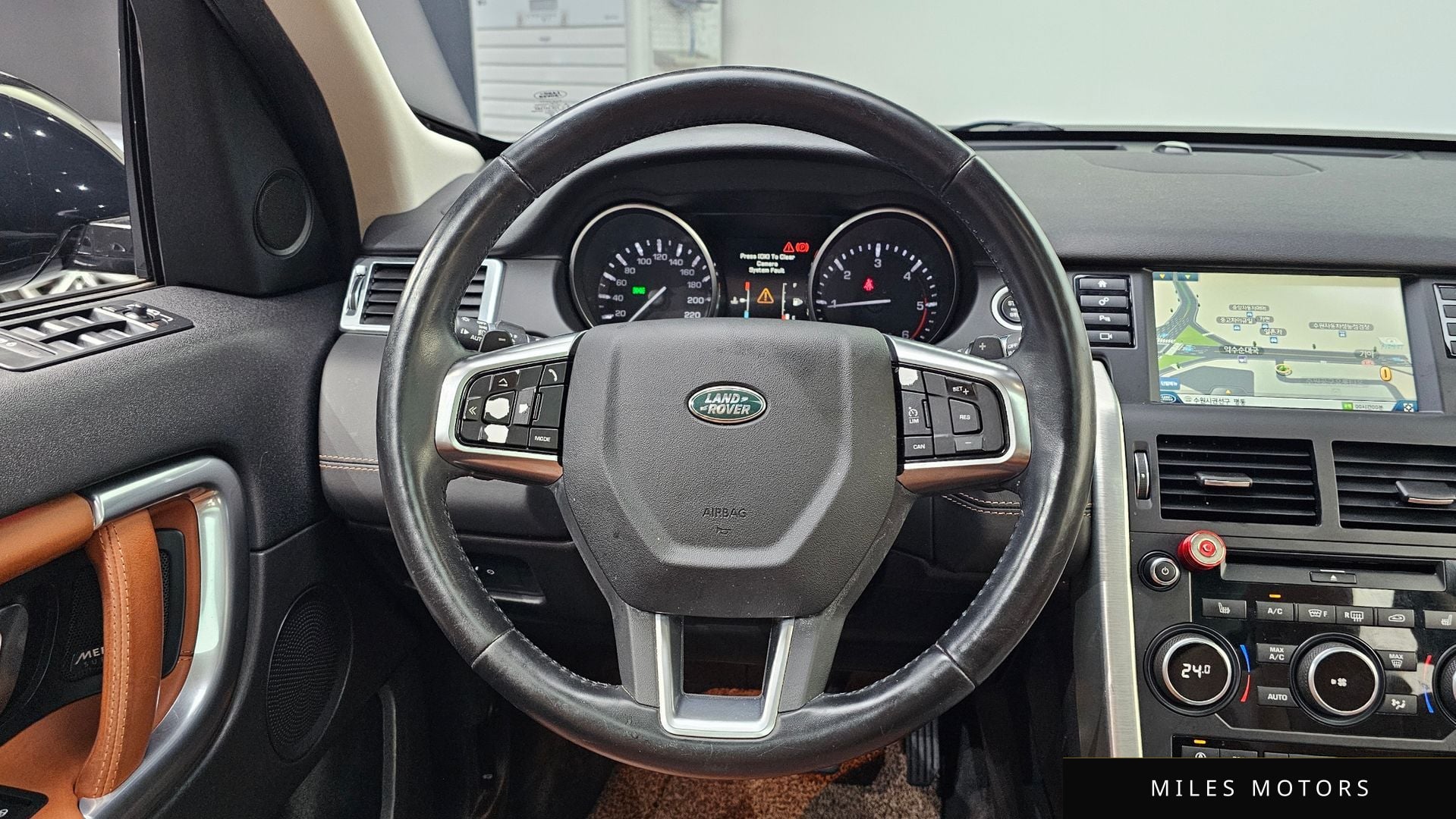Land Rover Discovery Sport 2016 — миниатюра 13
