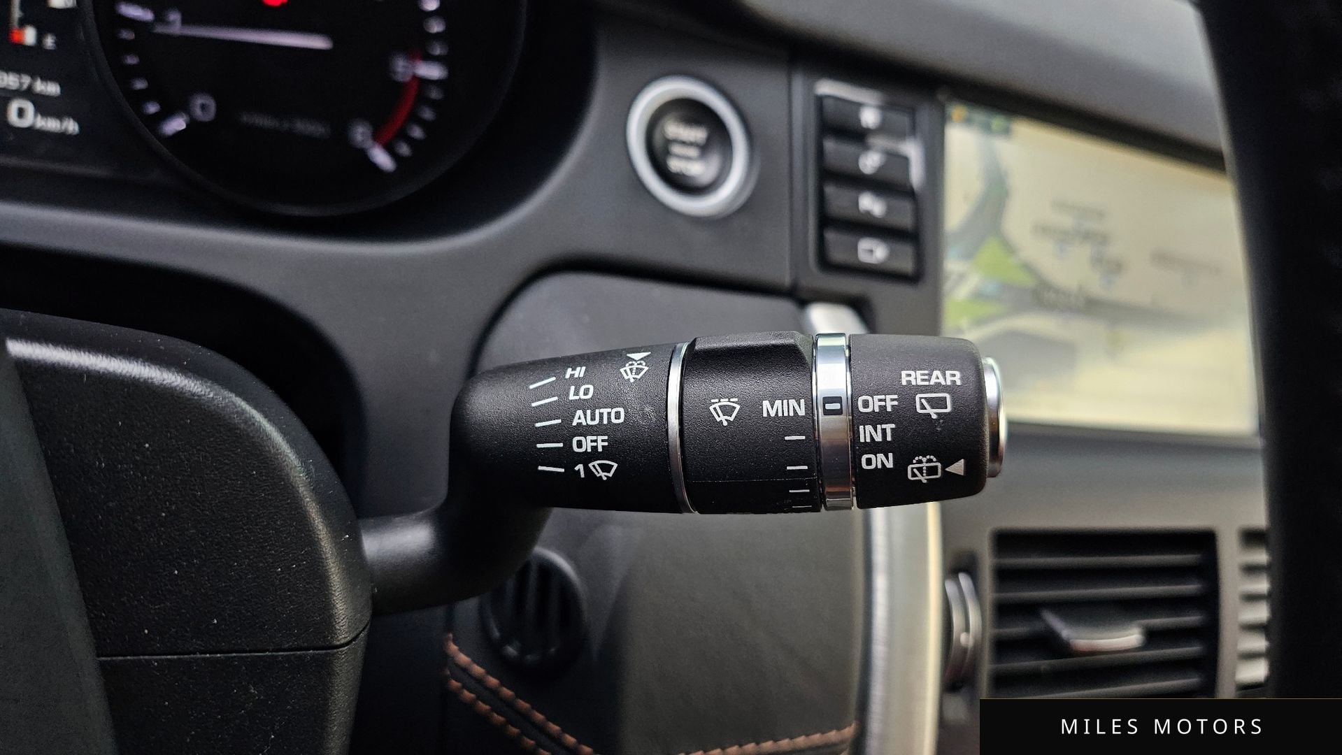 Land Rover Discovery Sport 2016 — миниатюра 17
