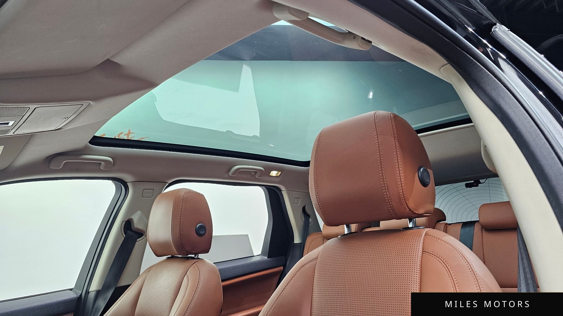 Land Rover Discovery Sport 2016 — миниатюра 19