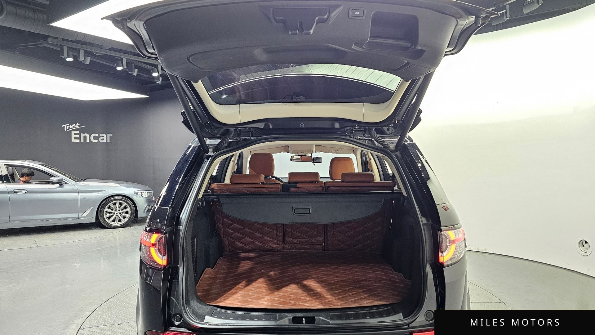 Land Rover Discovery Sport 2016 — миниатюра 20