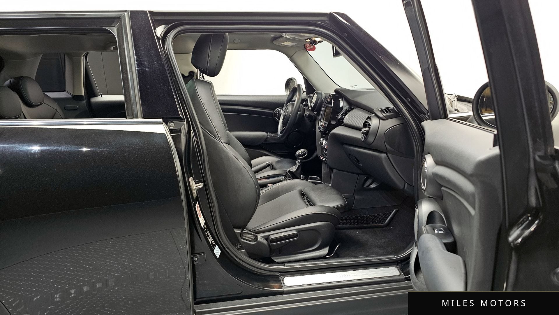 MINI Cooper D 2015 — миниатюра 11