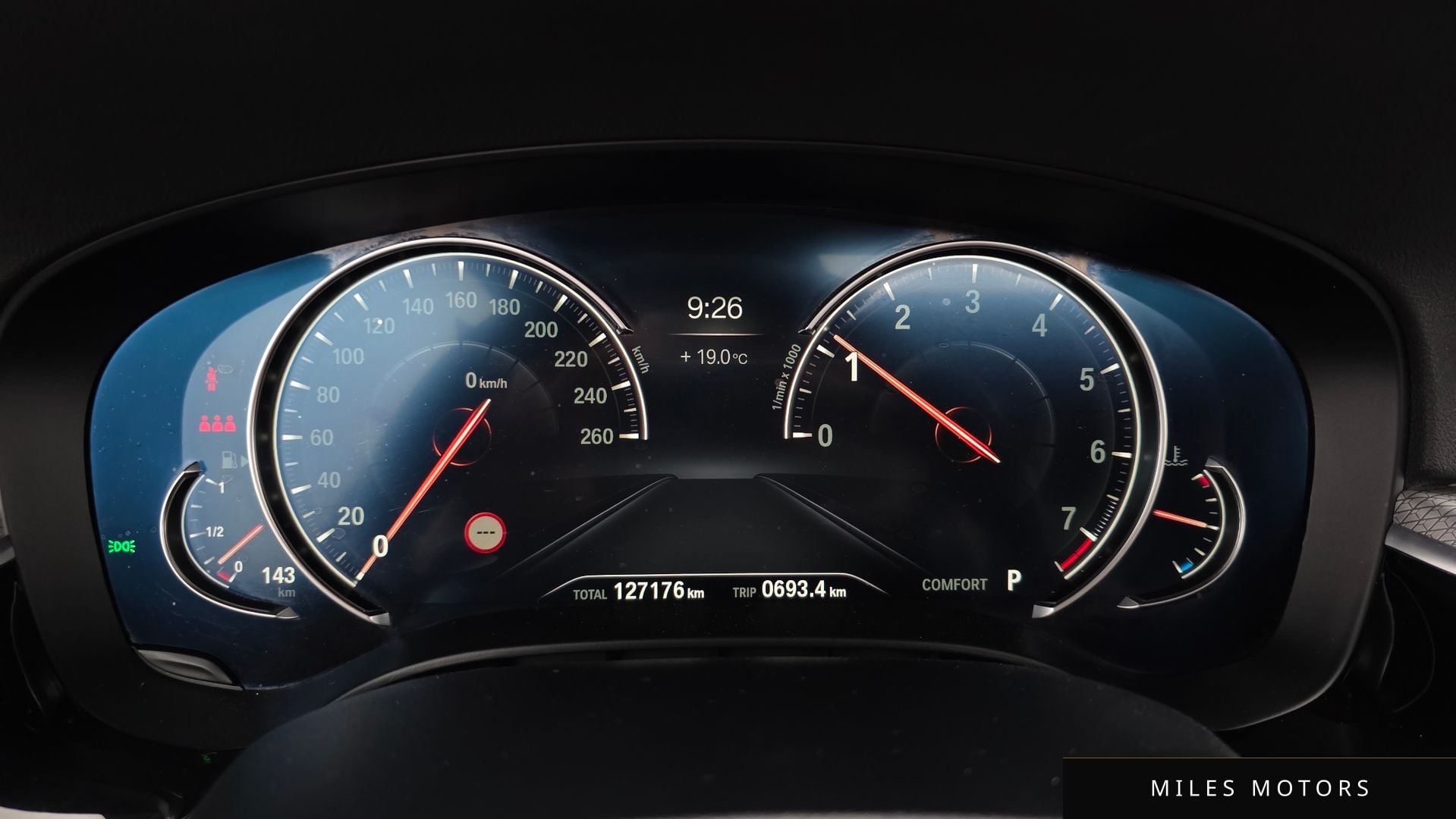 BMW 5 Series (G30) 2018 — миниатюра 10