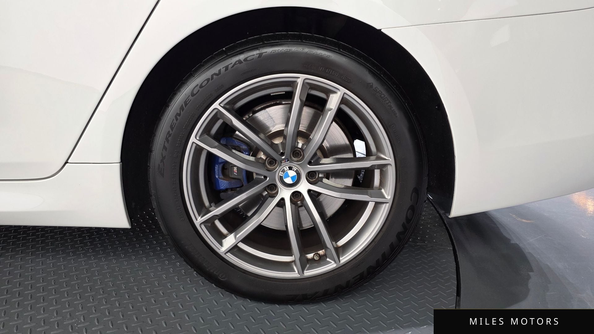 BMW 5 Series (G30) 2018 — миниатюра 6