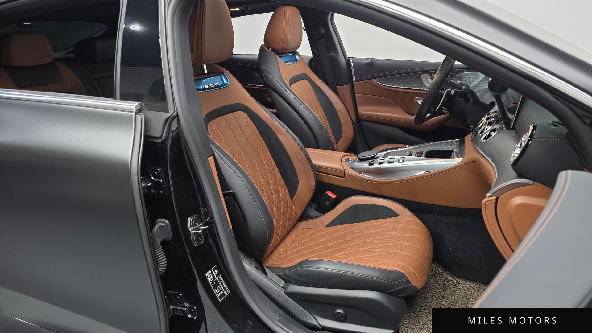 Mercedes-Benz AMG GT 2023 — миниатюра 12