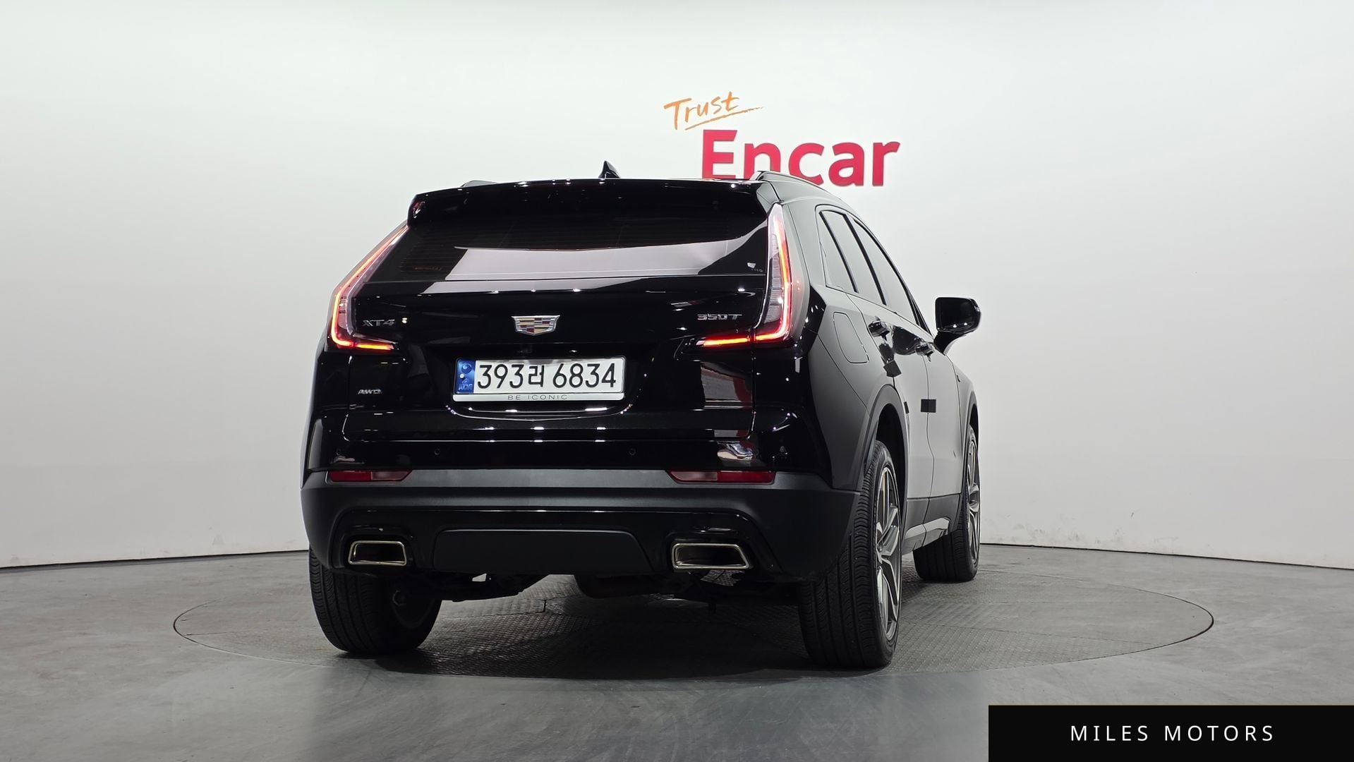 Cadillac XT4 2023 — миниатюра 4