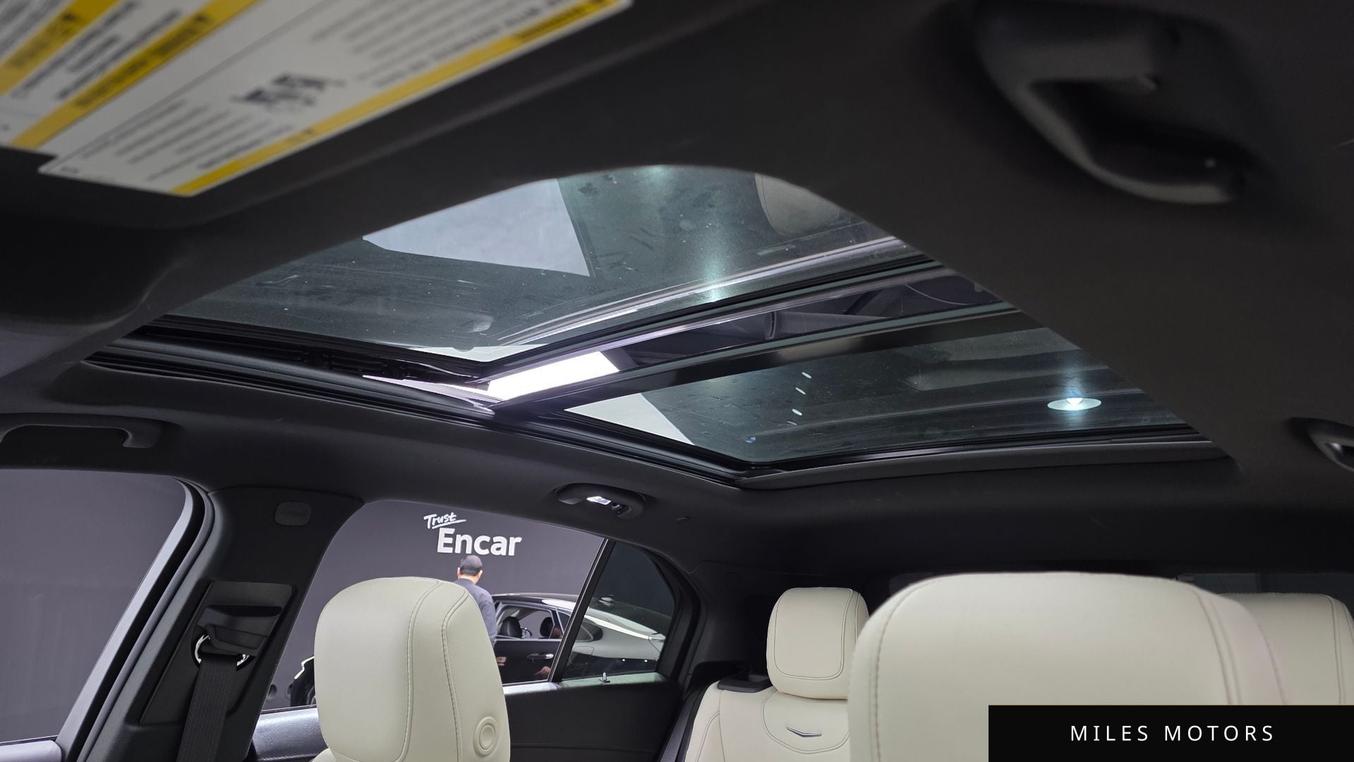 Cadillac XT4 2023 — миниатюра 25