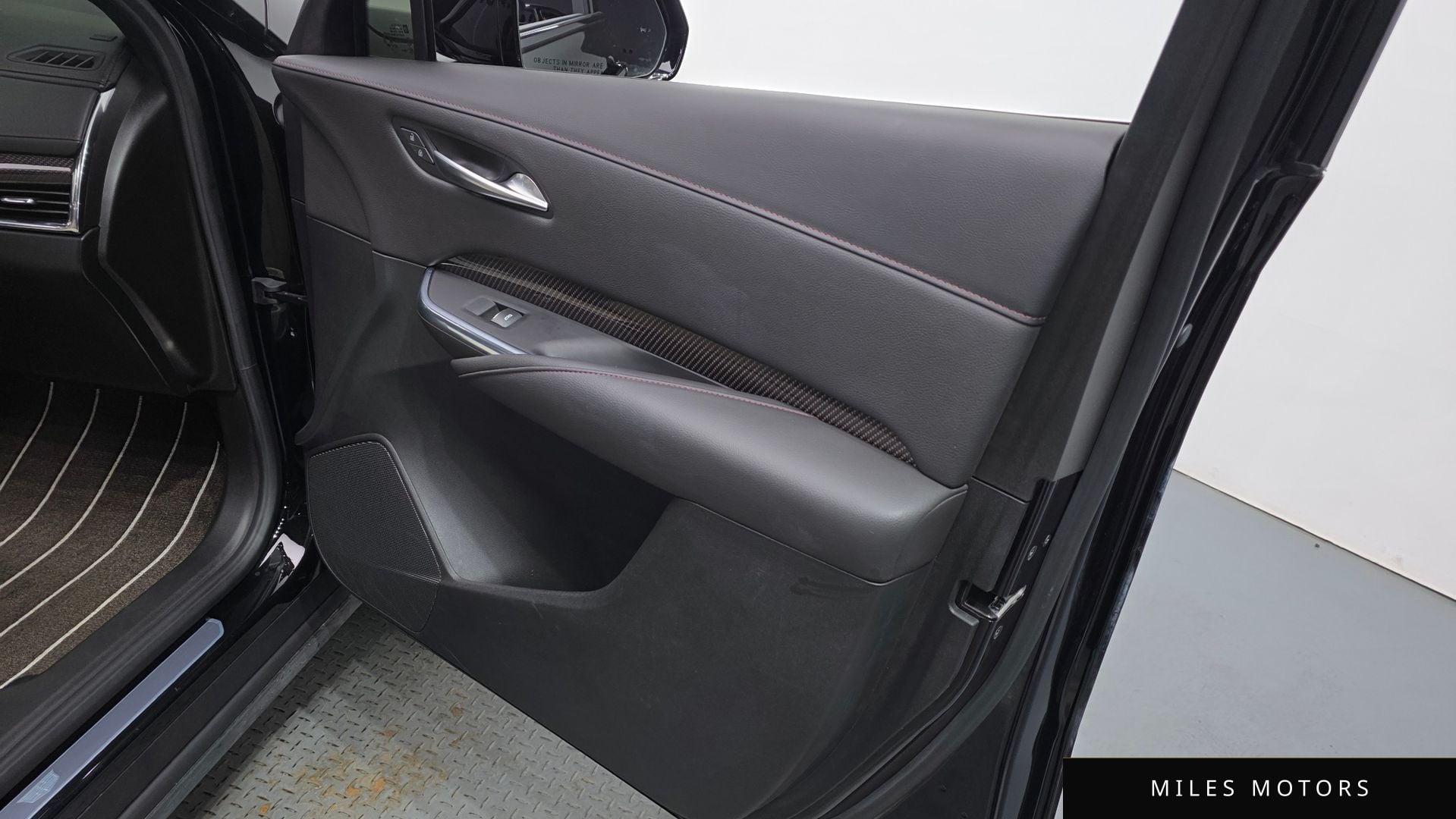 Cadillac XT4 2023 — миниатюра 14