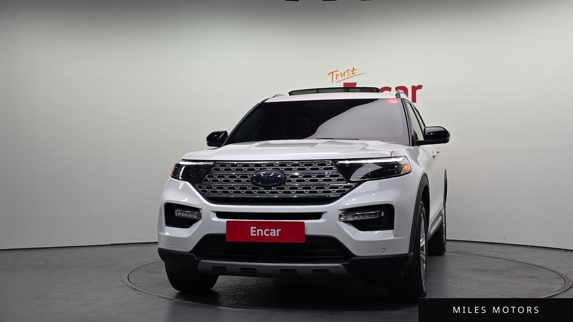Ford Explorer 2023 — миниатюра 3
