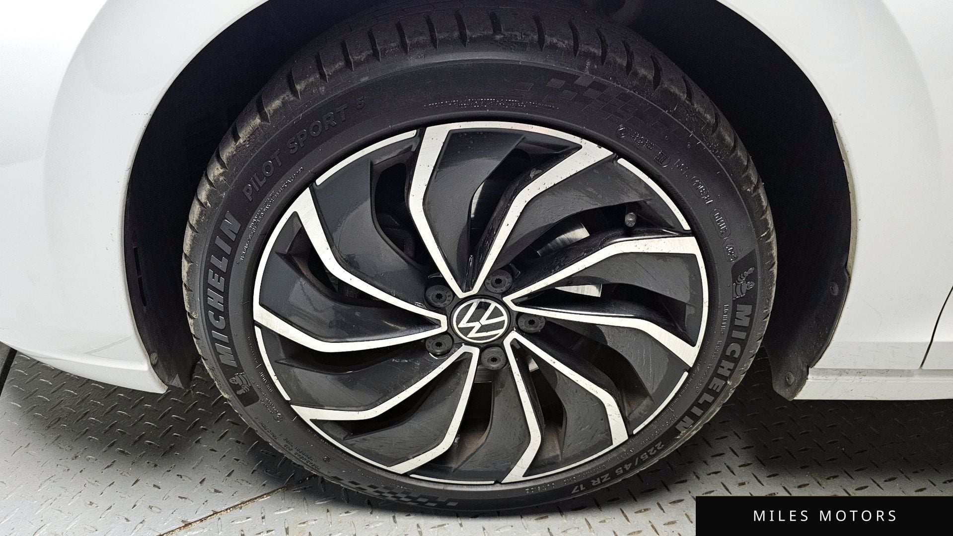 Volkswagen Golf 2022 — миниатюра 5