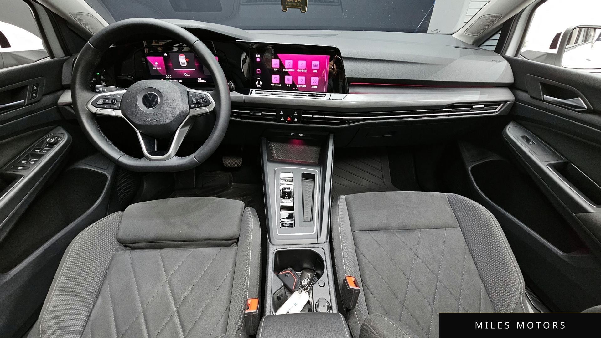 Volkswagen Golf 2022 — миниатюра 10