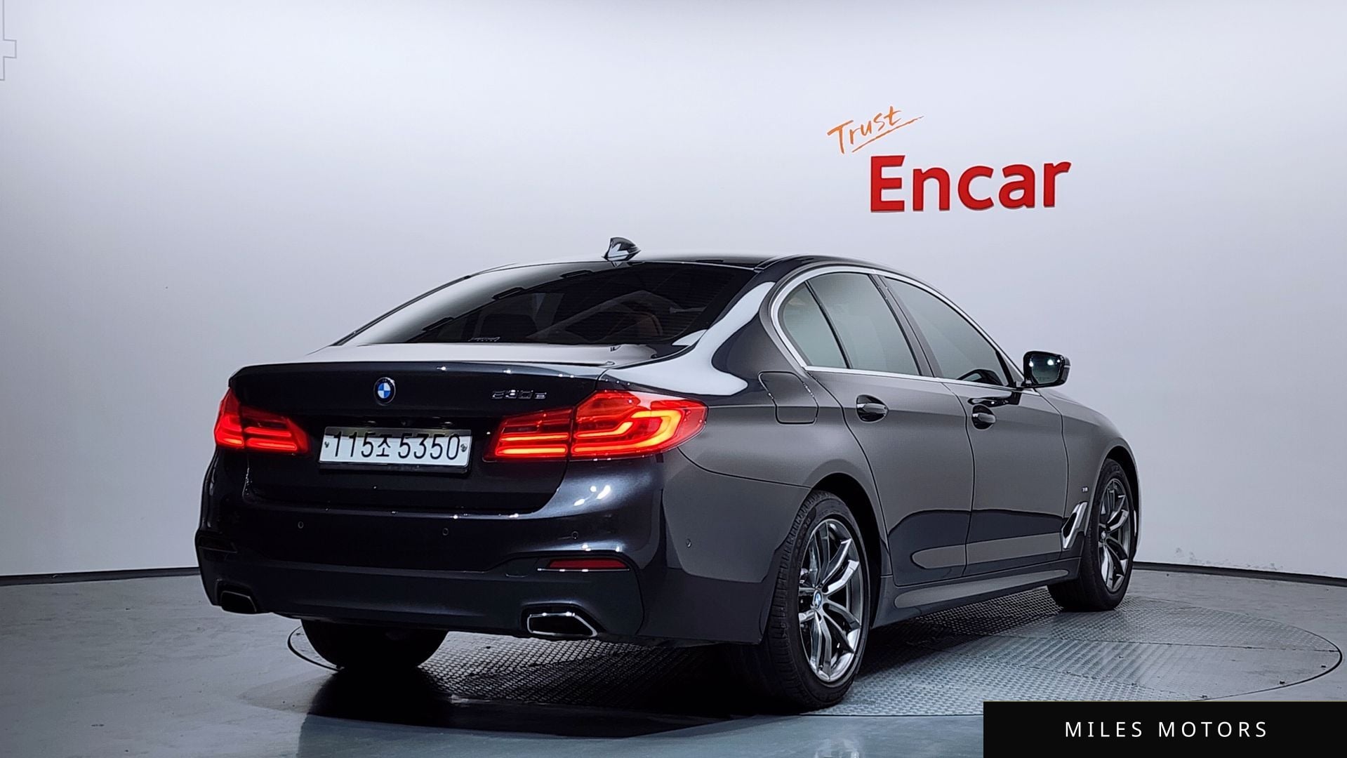BMW 5 Series (G30) 2020 — миниатюра 2