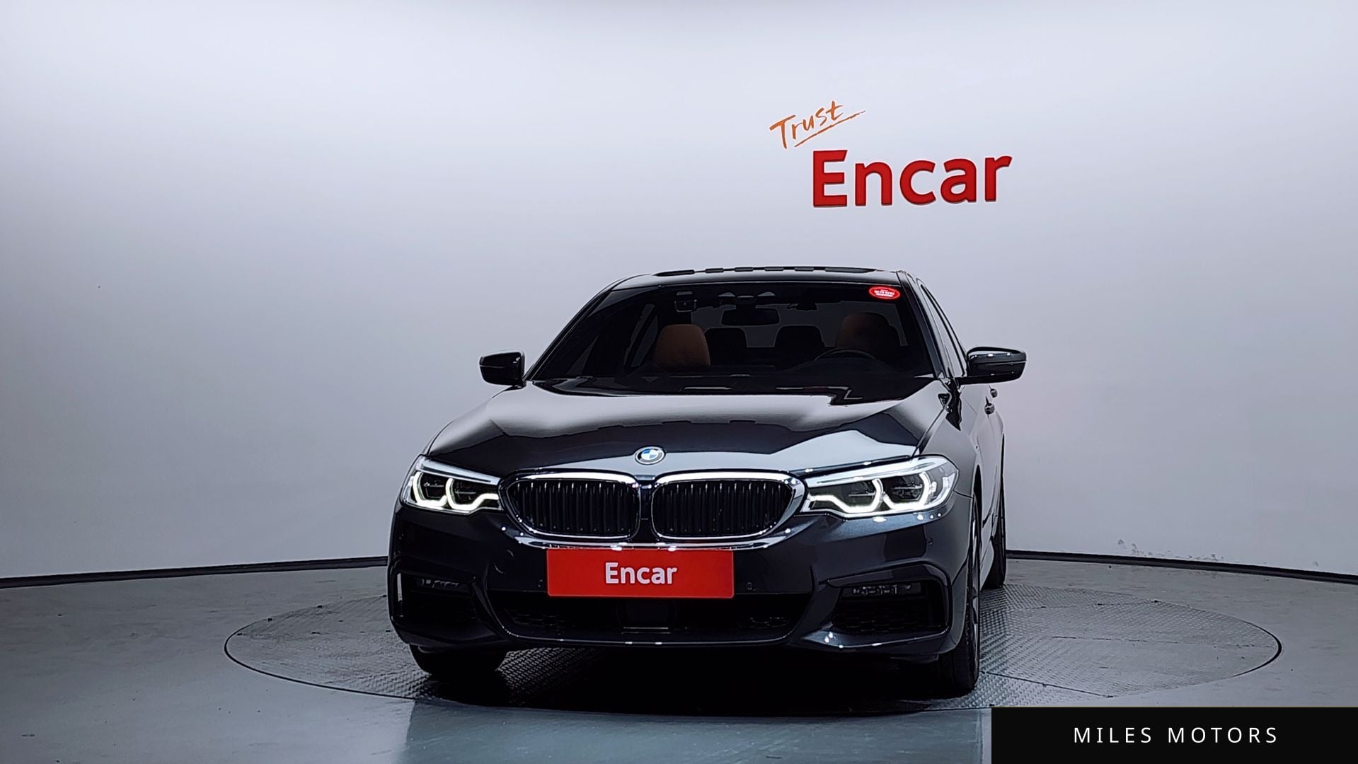 BMW 5 Series (G30) 2020 — миниатюра 3
