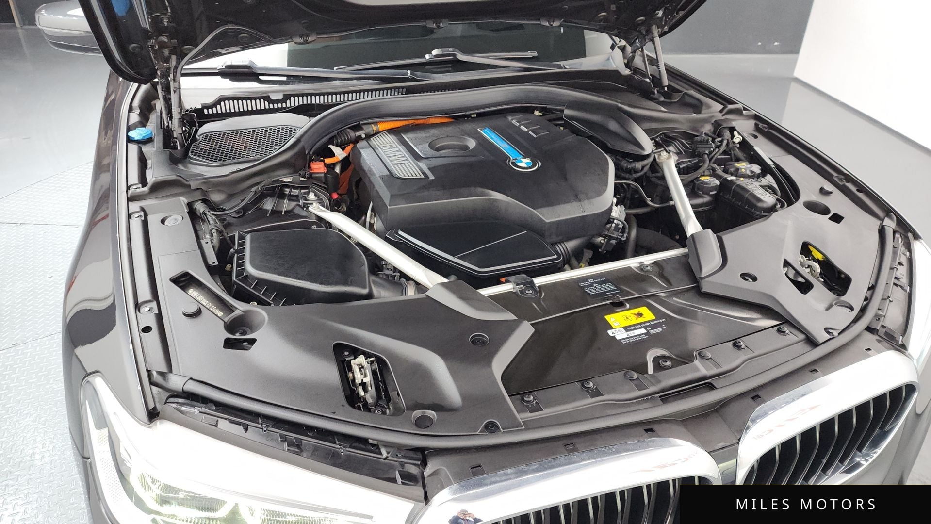 BMW 5 Series (G30) 2020 — миниатюра 6