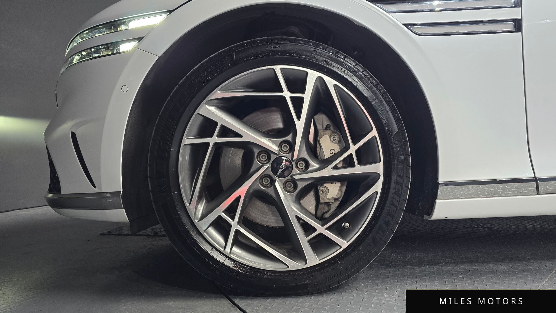 Genesis G90 (RS4) 2022 — миниатюра 4