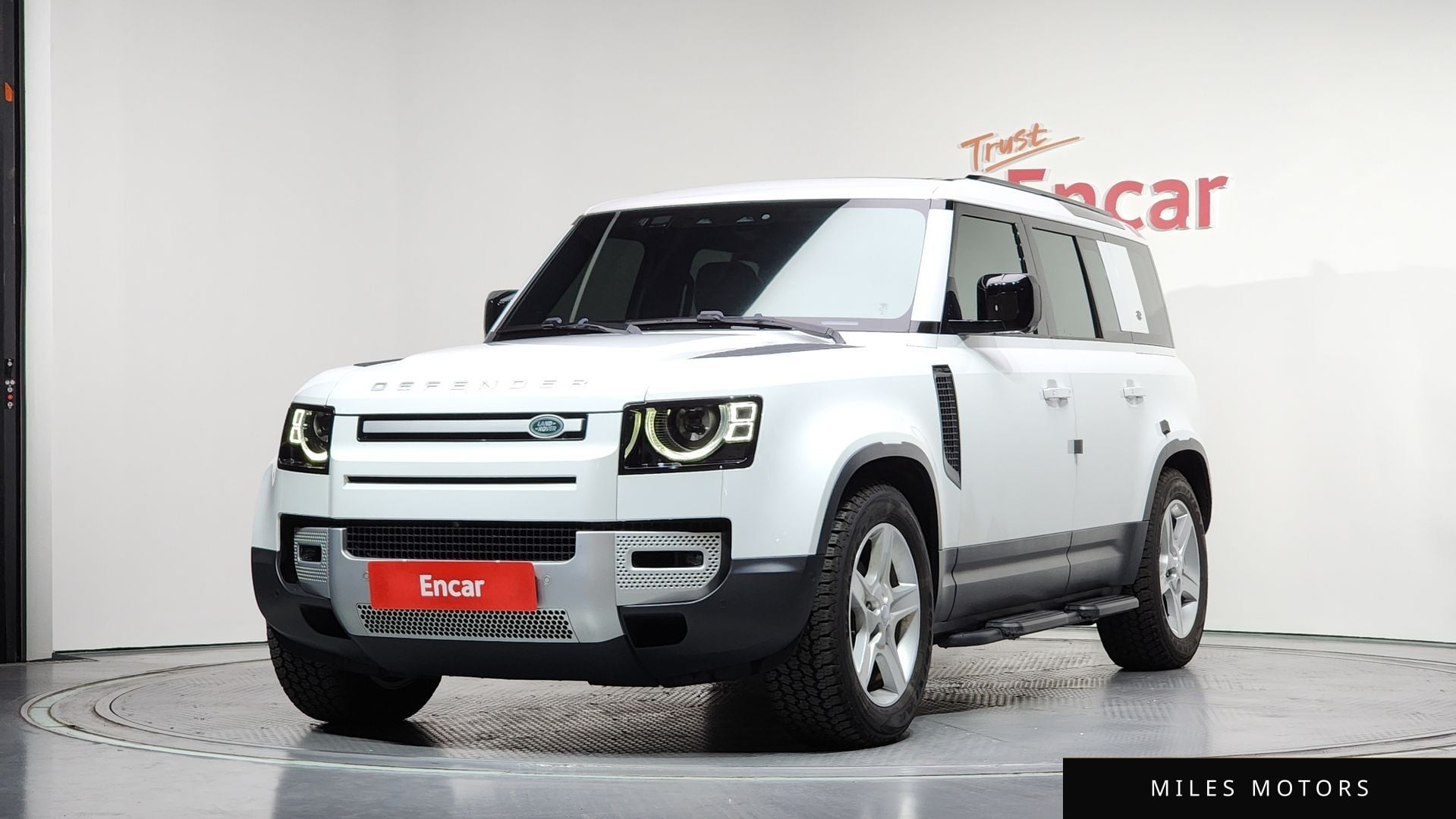 Land Rover Defender 2022