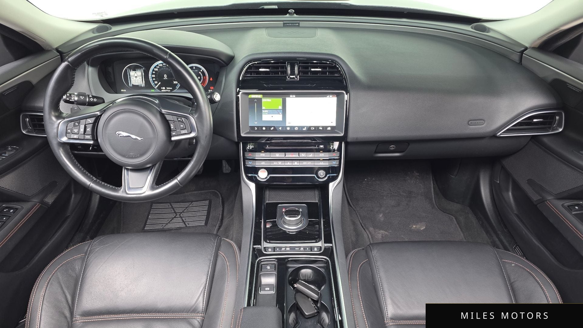 Jaguar XE 2018 — миниатюра 10