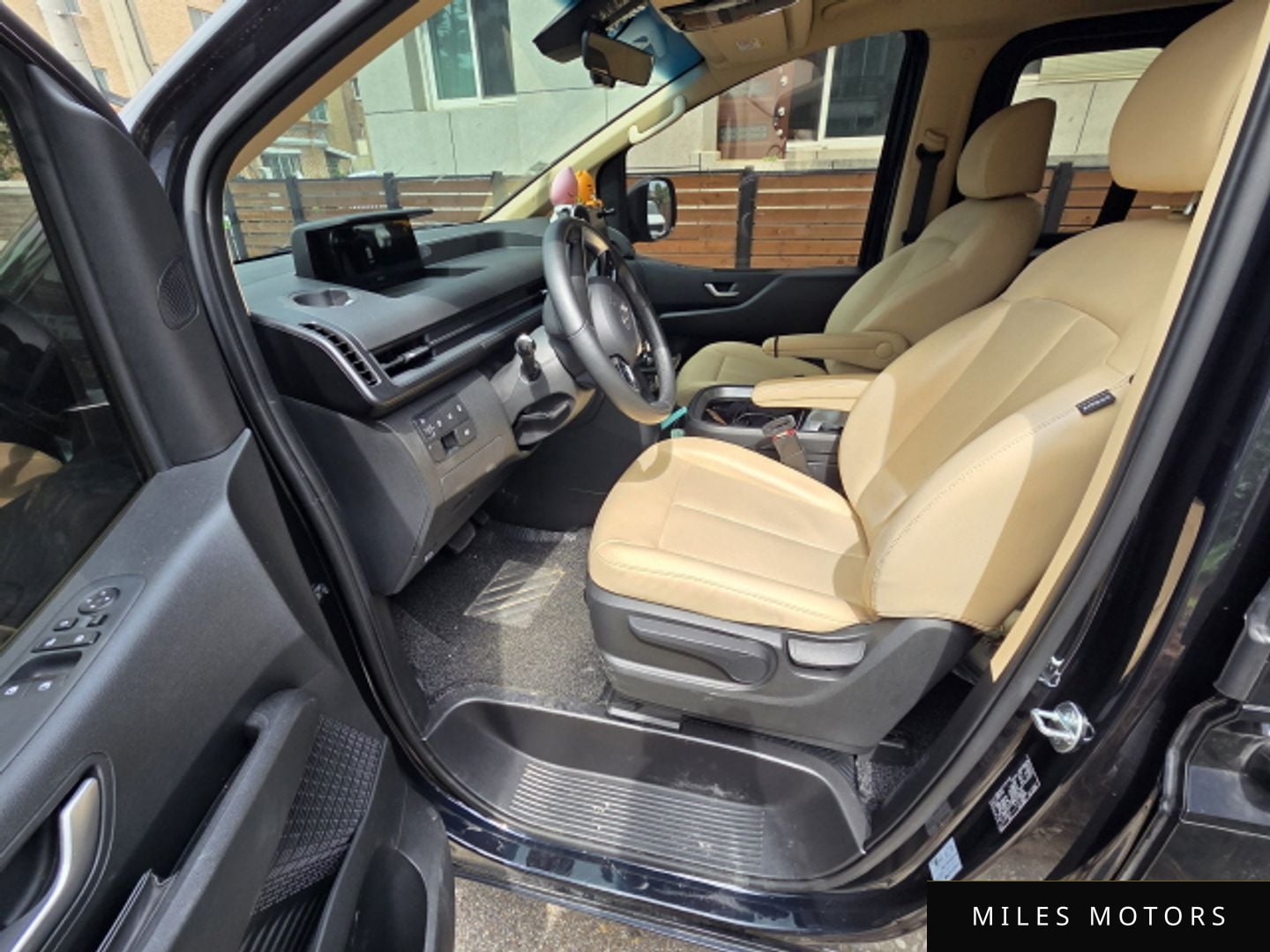 Hyundai Staria 2024 — миниатюра 5