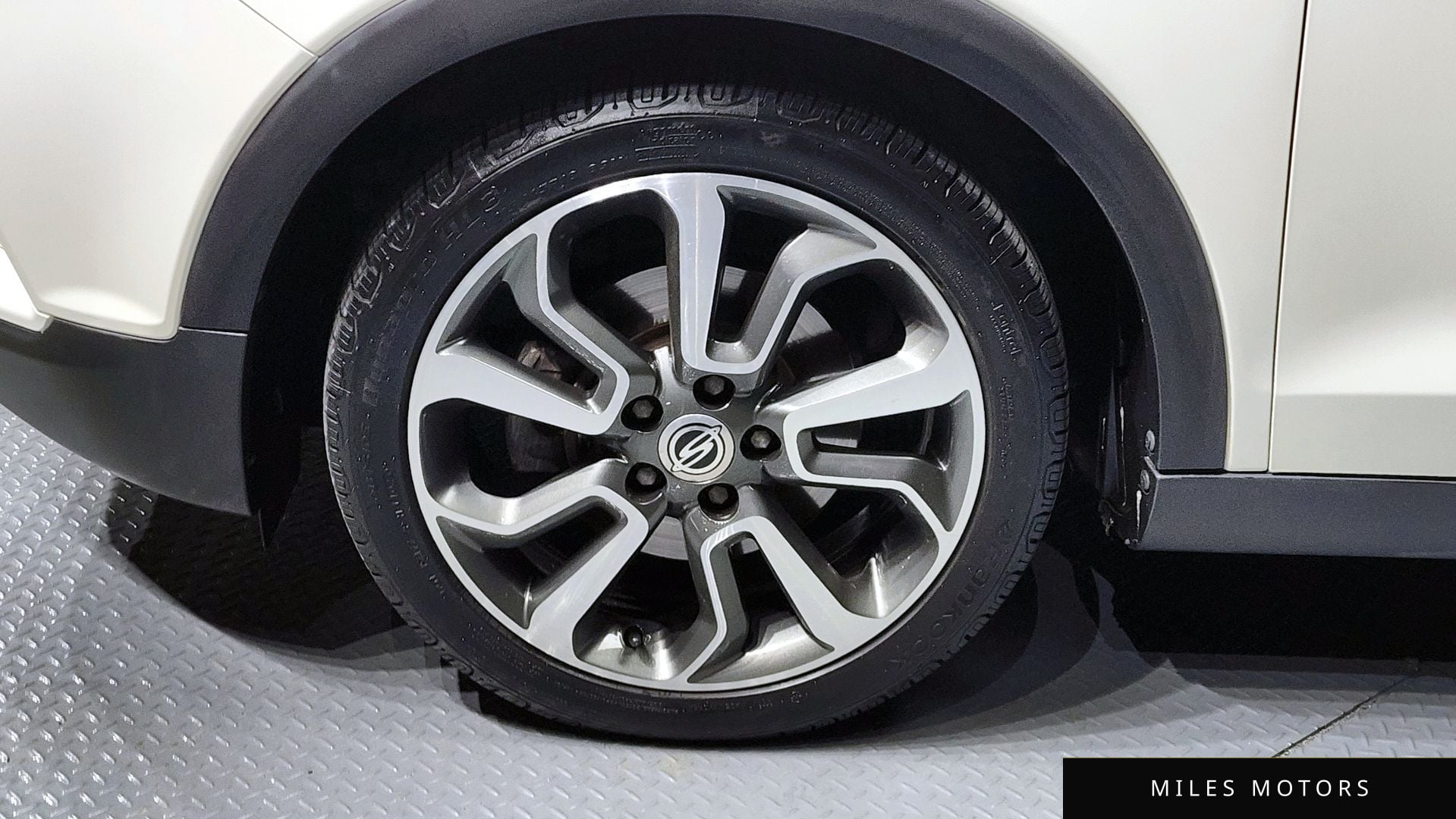 KG Mobility Tivoli 2016 — миниатюра 5