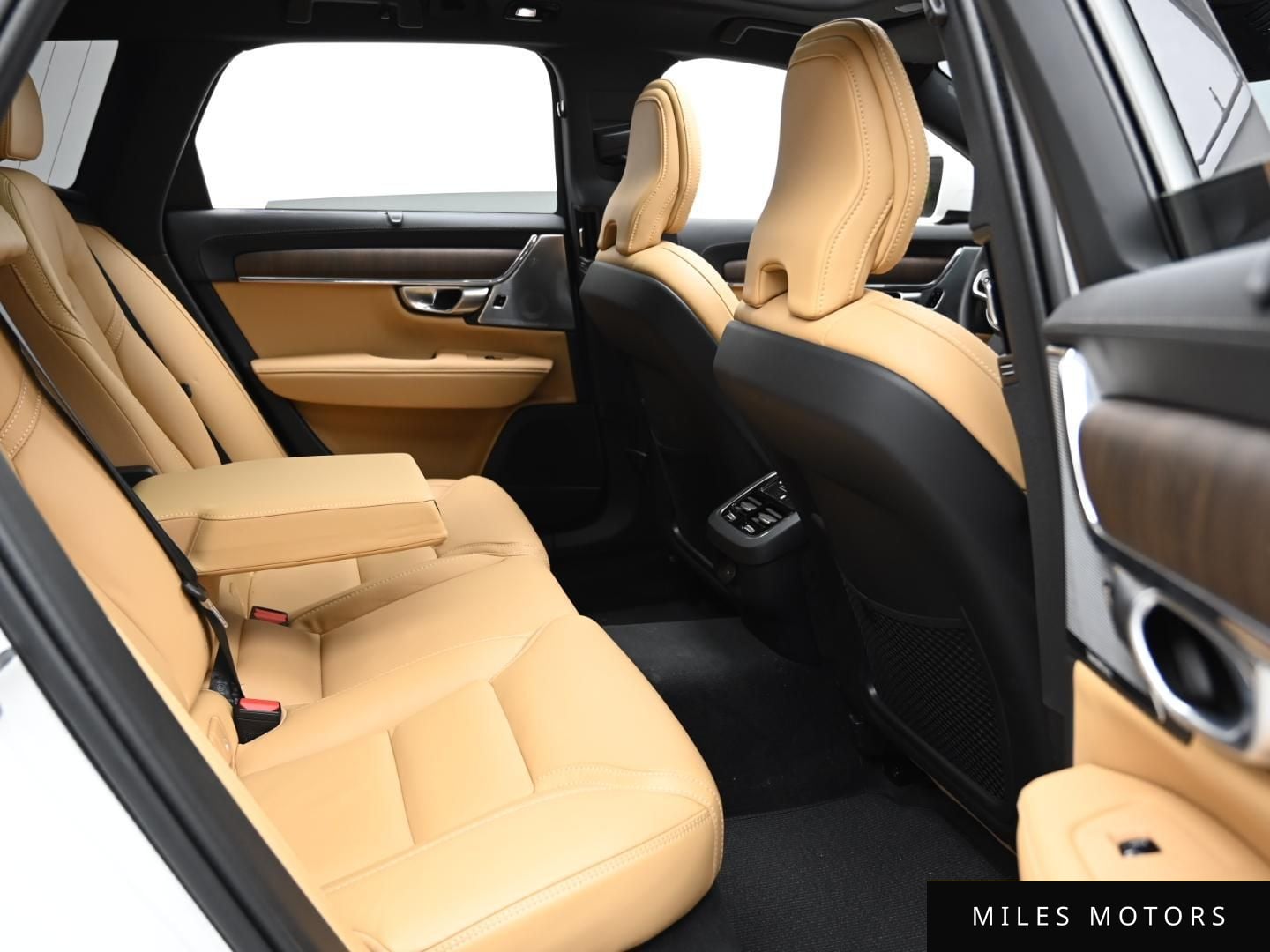 Volvo V90 2024 — миниатюра 12