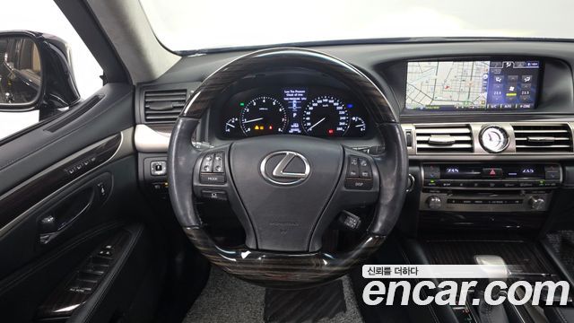 Лексус LS460 2014 — миниатюра 13
