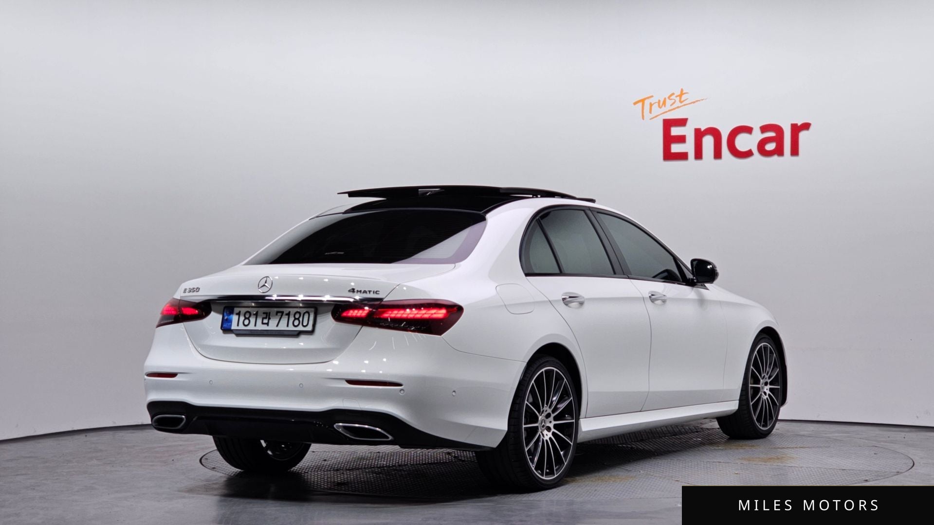 Mercedes-Benz E-Class W213 2023 — миниатюра 2