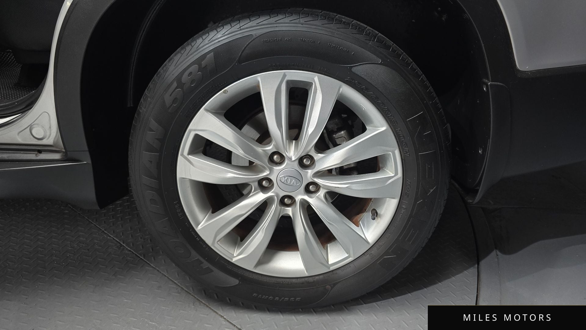 Kia Sorento 2011 — миниатюра 7