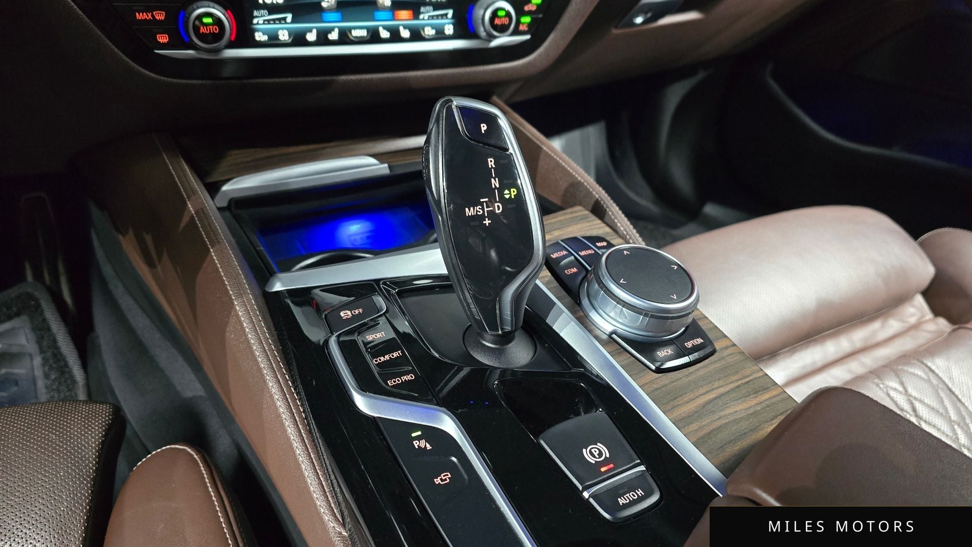 BMW 5시리즈 (G30) 2018 — миниатюра 11